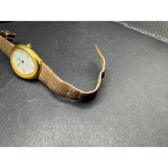 Vintage Timex Cavatina Watch Women\'s Oval Gold Tone Leather Thin Band 26mm main image 7